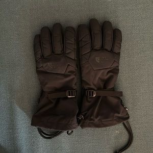 The North Face Gloves Size Medium